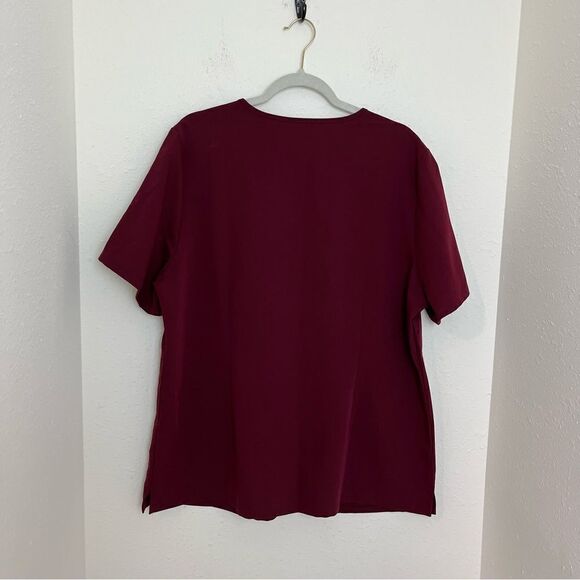 Figs Technical Collection Scrub Shirt - Picture 7 of 7